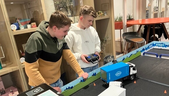 Load & Road Show: vmbo-leerlingen ontdekken transport en logistiek 